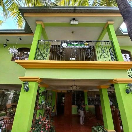 לאון Hostal San Antonio מראה חיצוני תמונה