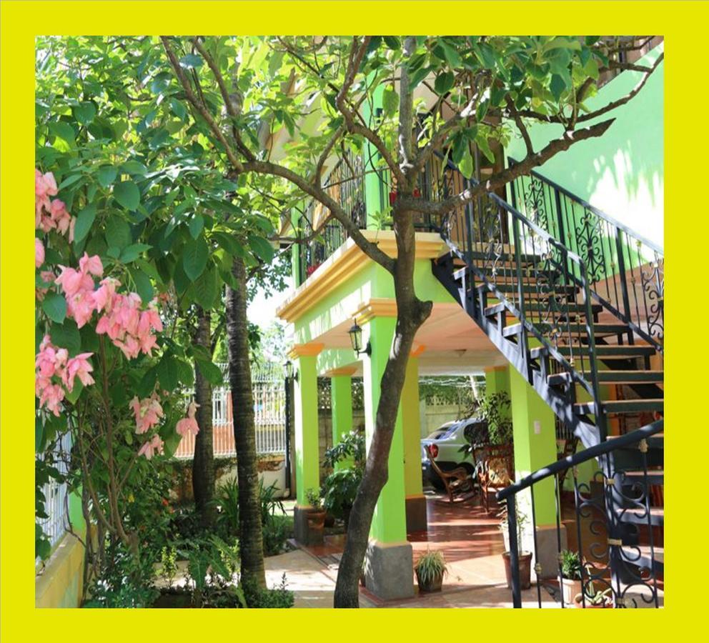 לאון Hostal San Antonio מראה חיצוני תמונה