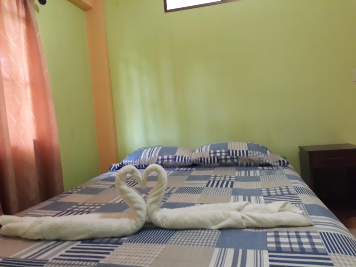 לאון Hostal San Antonio מראה חיצוני תמונה
